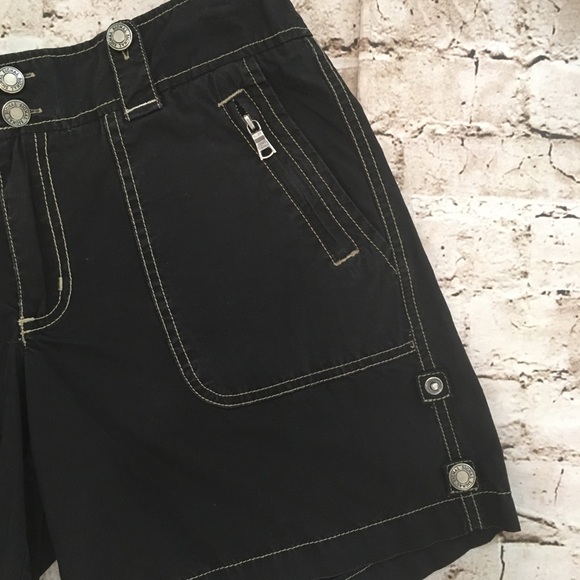 .Signal Clothing black detailed cotton shorts Runs Small More like a 4 US - Picture 2 of 12